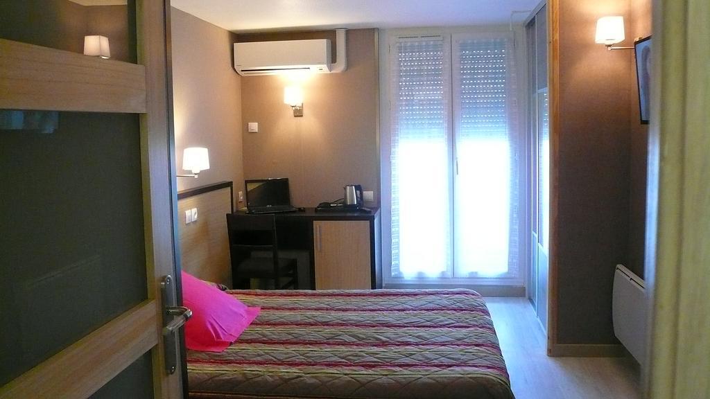 Hôtel L'Européen Tarbes Exterior foto